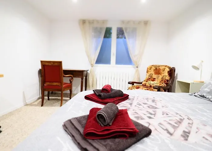 NOUVEAUTE 2024 Appartement Design avec jardin