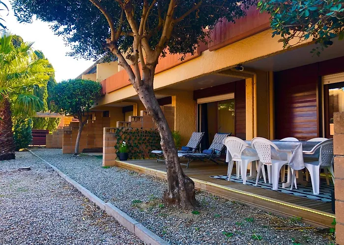 Golf Saint Cyprien Ground Floor 2 Bedrooms Apartment With Terrace