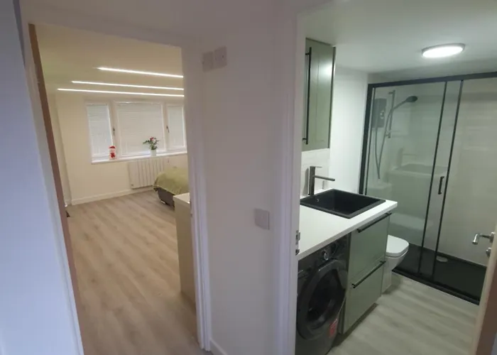 Converted Garage Ensuite