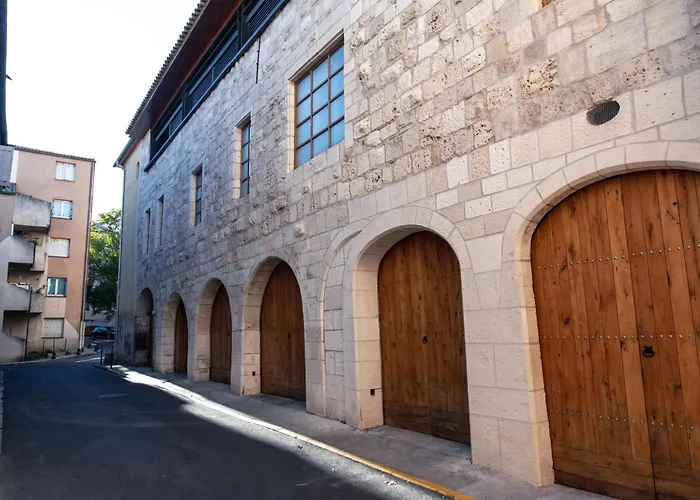 Petit studio presbytère dans L'Église