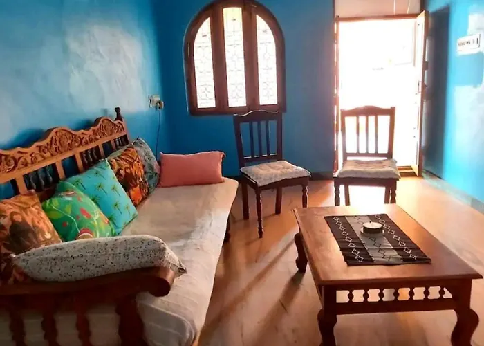 Villa Aditya- Only 2Kms From White Town & Beach
