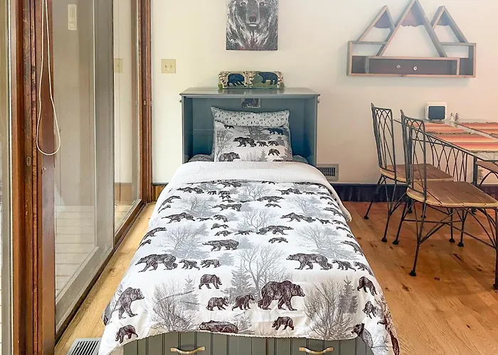 The Bear Den