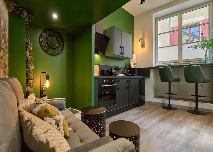 Little Jungle Atypique Nevers BY Primo Conciergerie