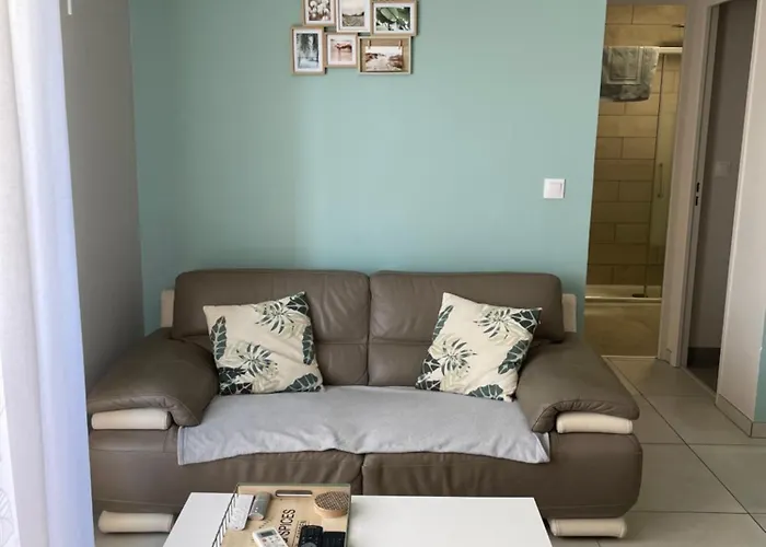 Appartement calme, climatisé 3min à pied de la mer