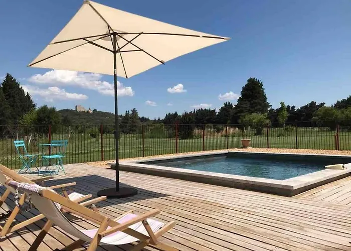 Proche l'Isle/Sorgue, loft avec SPA et Piscine