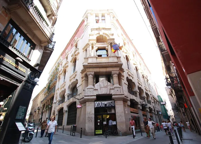  Hostal Levante Barcelona
