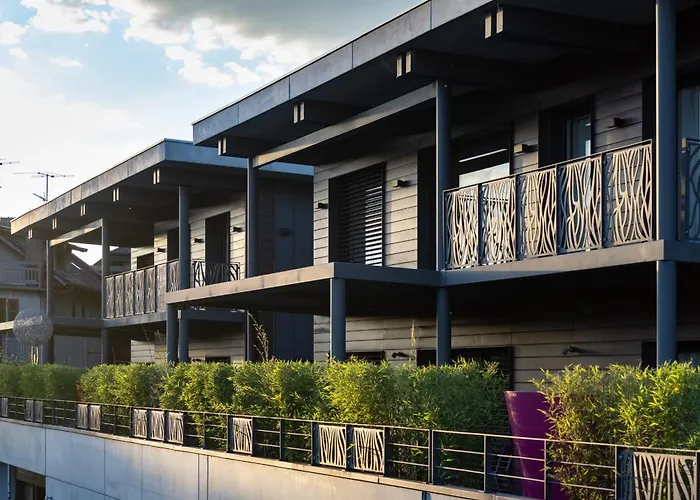 Maison de vacances: Le Kube - Appartements de Prestige au centre d'Annecy