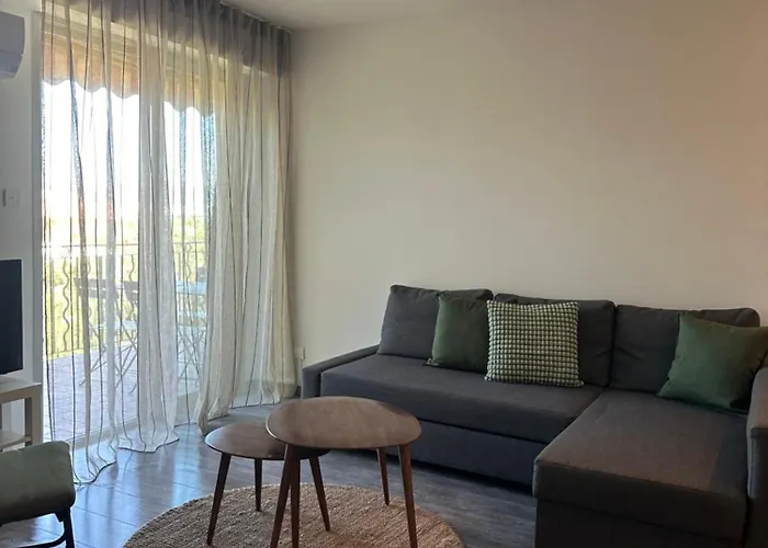 Appartement dans résidence avec piscine