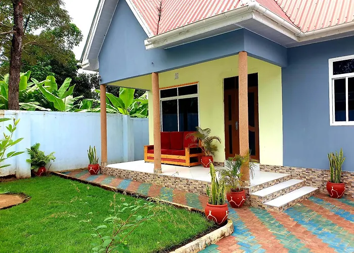 Turaco Homestay