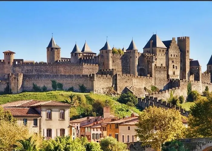 Gîte au pied de la Cité Médiévale - Le 127