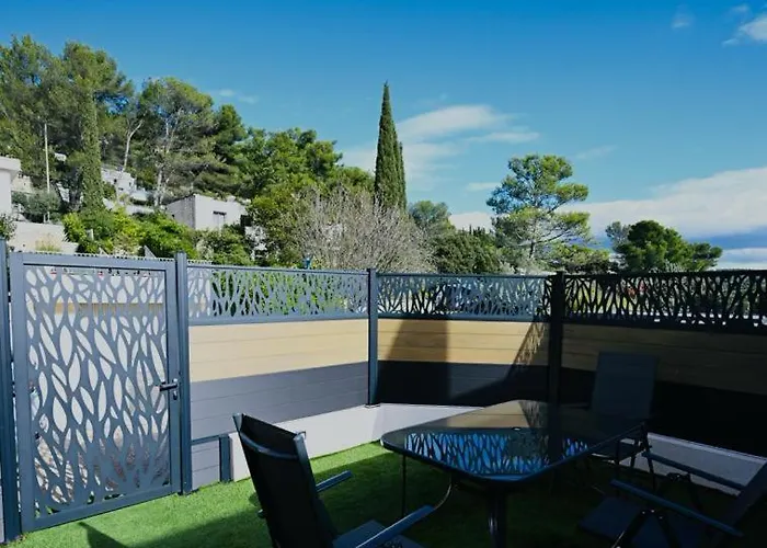 Cocooning LE MUGEL aux portes des calanques de Cassis&SPA