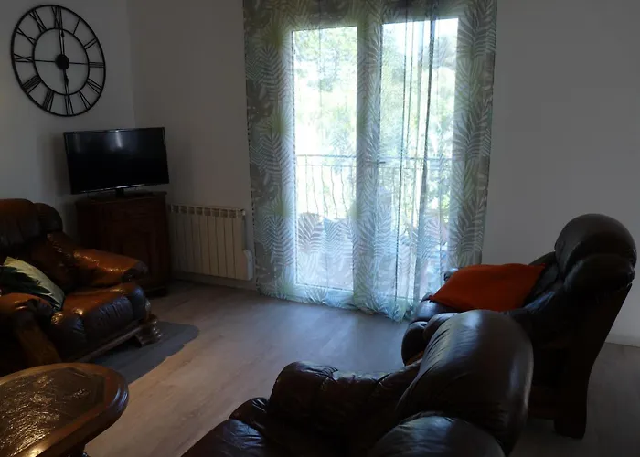 Appartement indépendant dans villa, entre Fréjus et St Raphaël