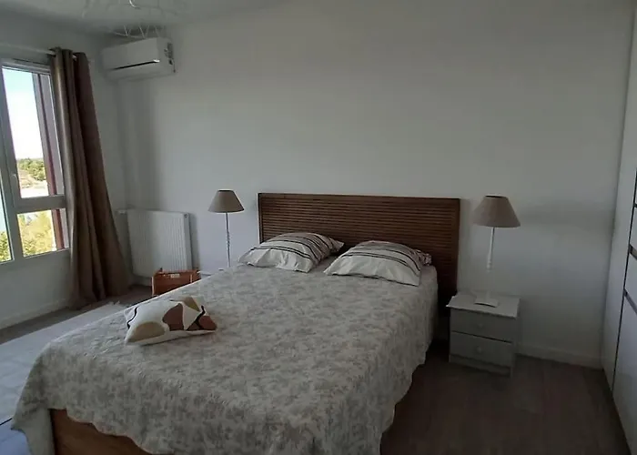 Appartement climatisé au coeur de la Provence lac et parcs d'attractions 10mn Avignon