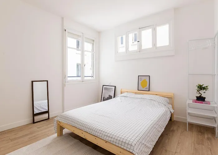 2 pièces-Moderne-Proche Paris
