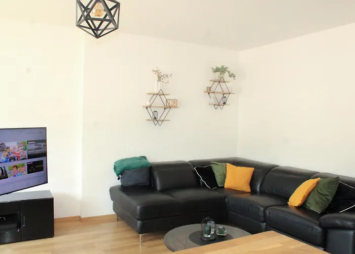 Theskyfall , Cosy Appartement, Terrasse & Parking