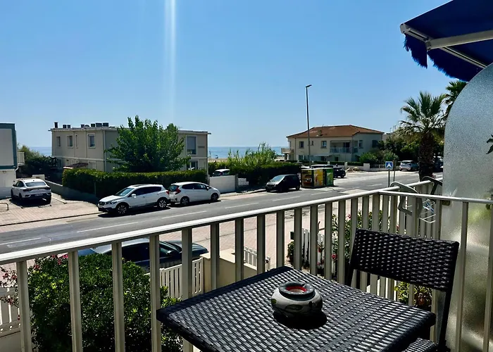 Le Maurice - Air Conditioning Parking And Seaside!