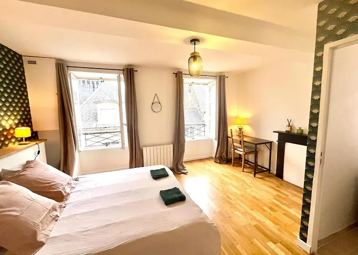 Petit appartement centre historique Laval