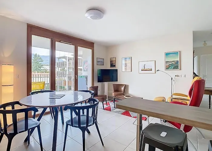 Le 56, 2 chambres, terrasse, Voiron