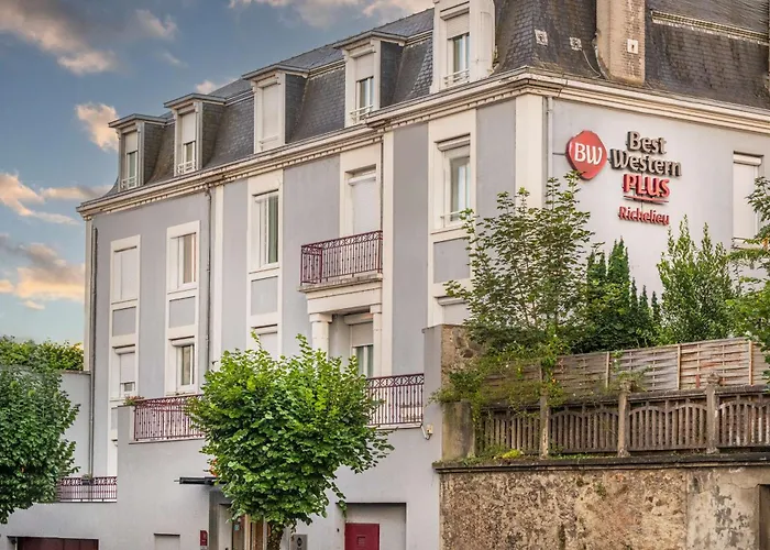 Western Plus Richelieu