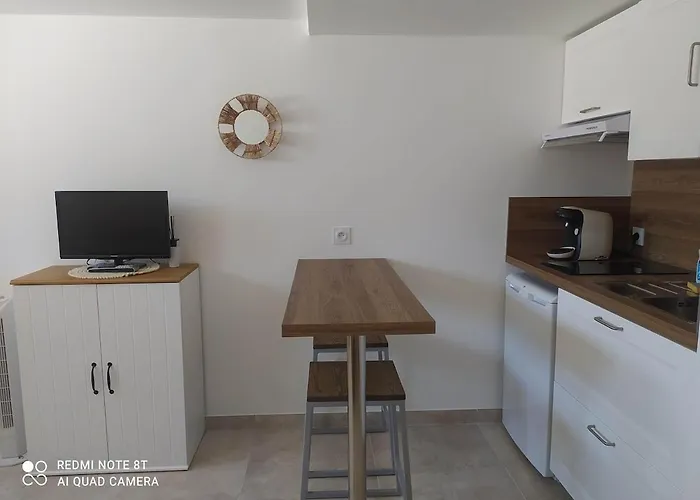 Studio entrée indépendante idéal vacance ou travail