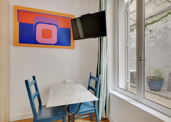 A Sweet Studio in Montparnasse - Boulevard du Montparnasse