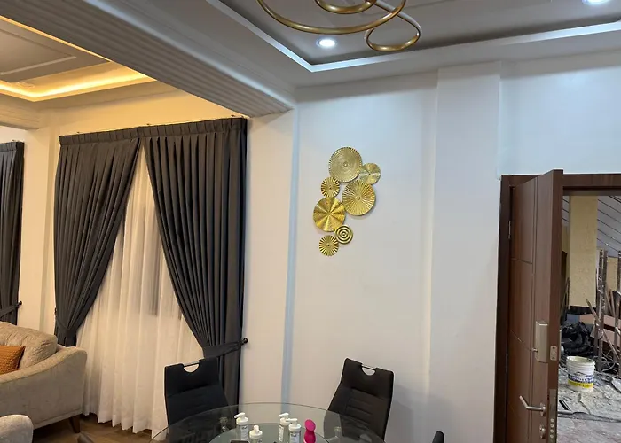 Luxury Apartment RDC