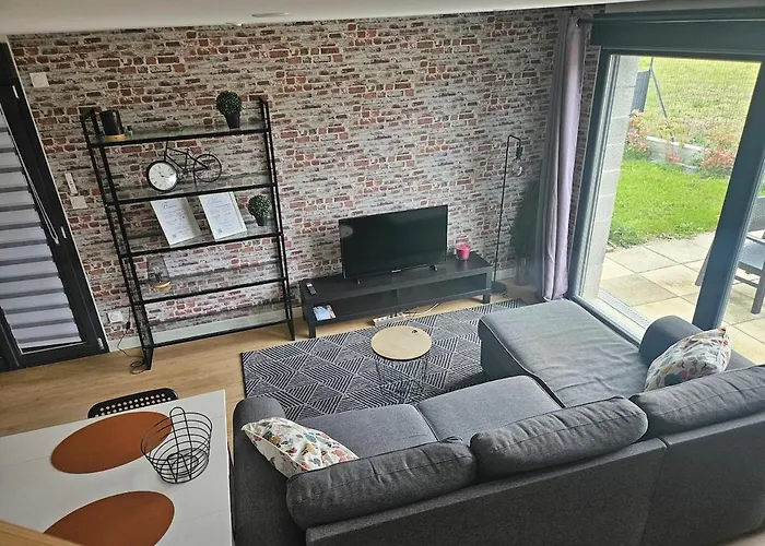 Dépendance cosy en duplex avec terrasse&jardin