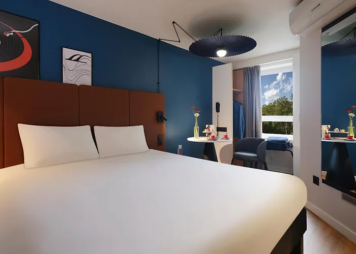 Ibis Pont Jumeaux