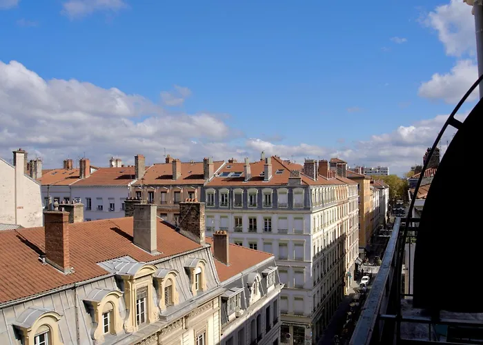 Okko s Lyon Centre