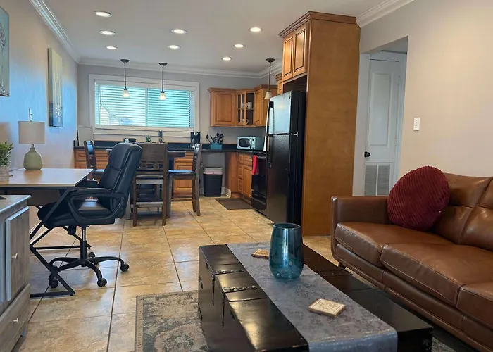 2 Bedroom With Pool & Washer Dryer