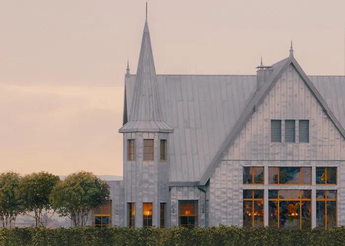 Maison Heler Metz, Curio Collection By Hilton
