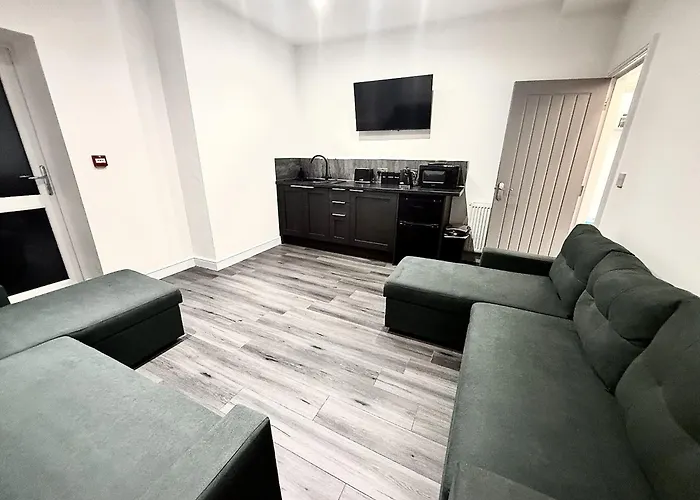 Hornby Hottub And Jacuzzi Suites