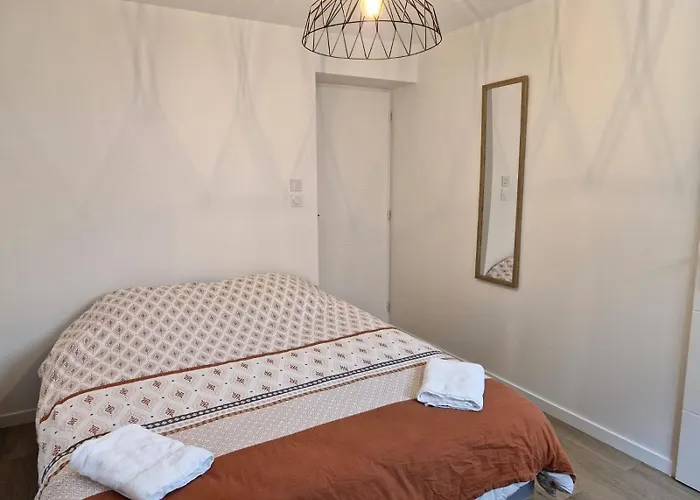 Le Zénith - Entièrement Climatisé - 3 chambres, 3 salle de bain - 8 pers max - Local à vélos - Réservation à la chambre possible