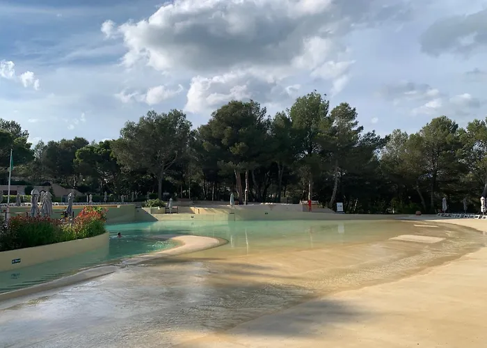 Appartement Village P&V domaine du golf Pont Royal Provence avec PARC AQUATIQUE
