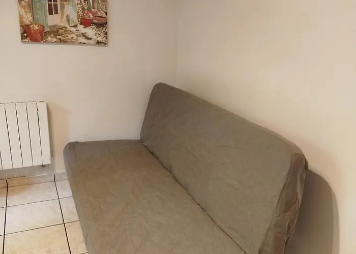 Paris Malakoff Garden Apartments