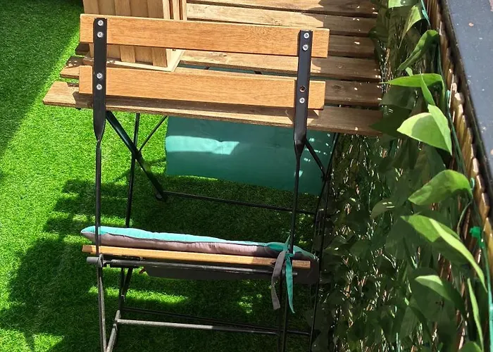 Studio lumineux avec balcon à Nice