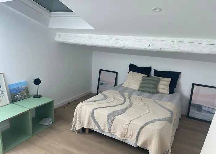 Large Apartment With Mountain View In Espelette