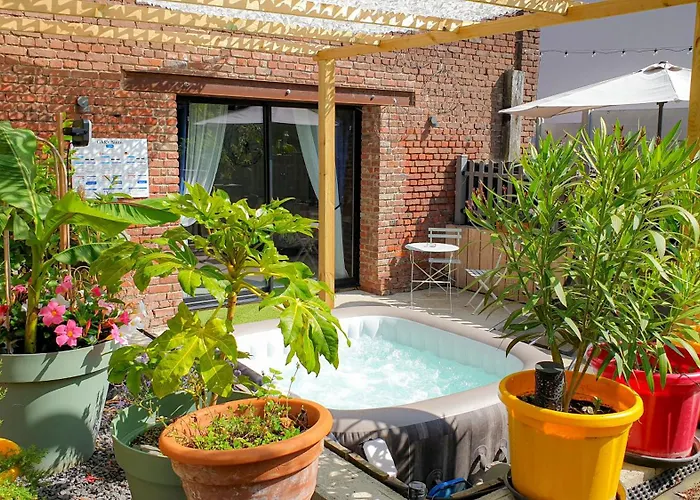 GARY Suite - Studio Cosy, Spa et jardin privatif à 4 min de Cambrai