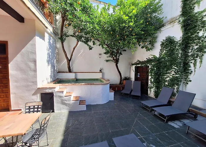 Casa De Los Azulejos
