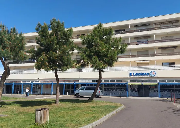 Grand Studio 3 étoiles - Tout confort - Plage à 6 mn à pieds - Wifi
