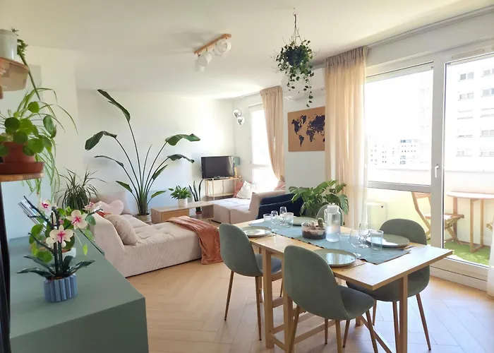T3 Debourg, balcon, proche métro B