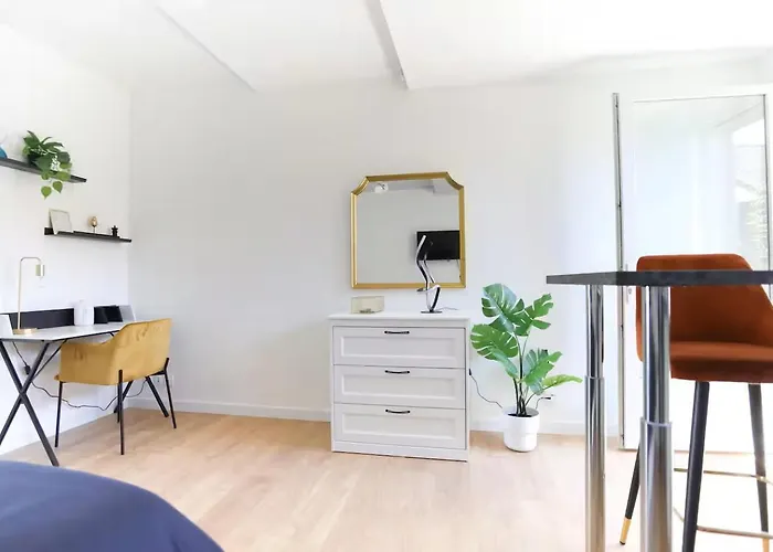 Studio calme avec extérieur et entrée autonome