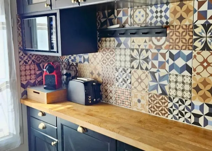 Charming 3Br Apartment With Loggia Close To Paris