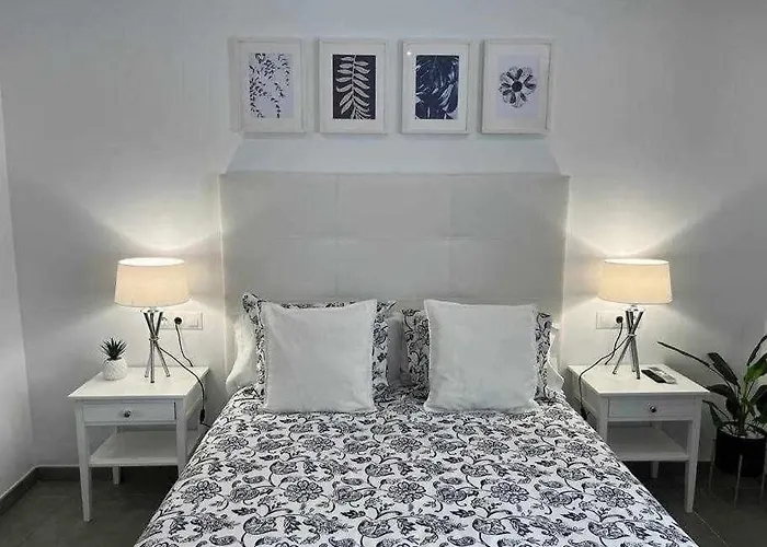 XIX C Apartamentos Morales & Arnal