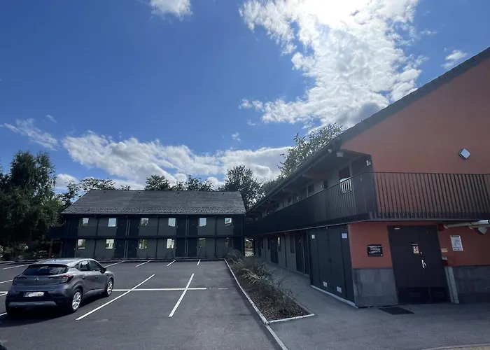 Campanile Nature - Clermont-Ferrand Nord Riom
