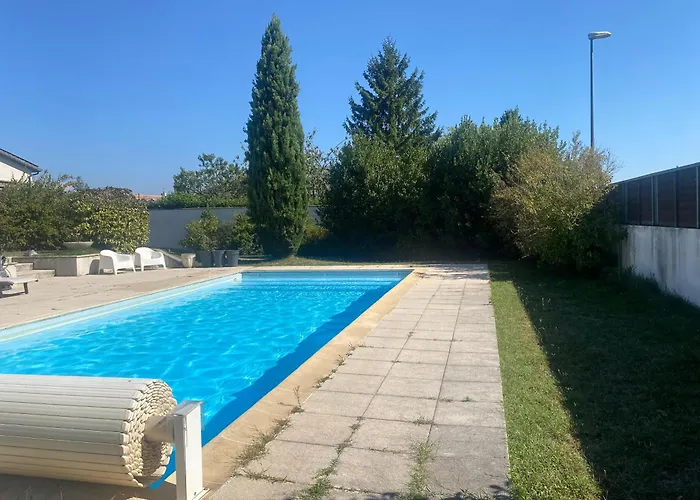 Charmante Maisonnette au calme, proche de Lyon