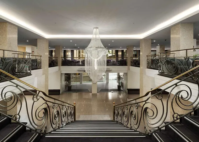 The Victoria Hotel