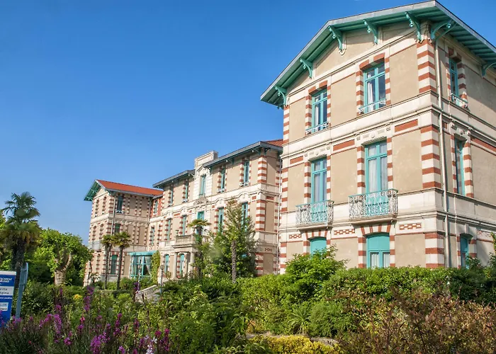 Résidence De Tourisme Vacances Bleues Villa Regina