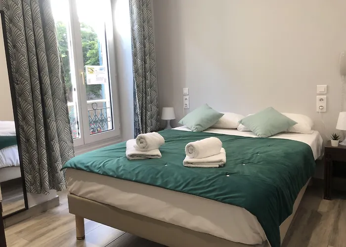 Le Nice Etoile