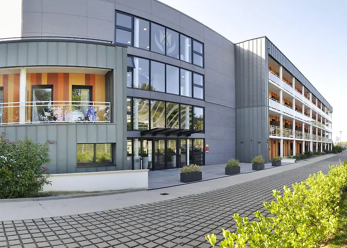 Golden Tulip Pornic Suites- Appart Hotel